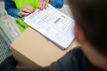 courier signing document
